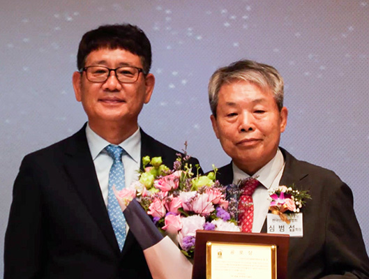 2025년